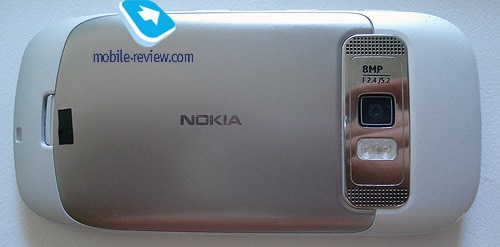Nokia C7 posterior