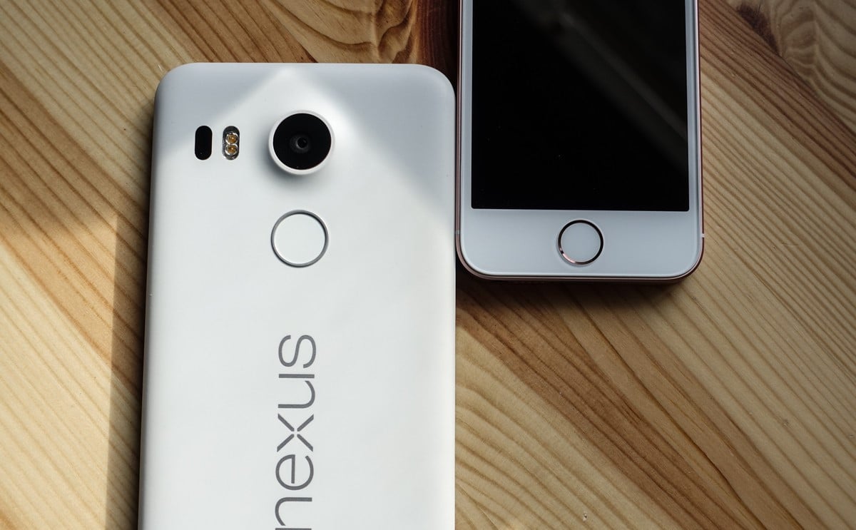 nexus5x-iphonese-comparison-9